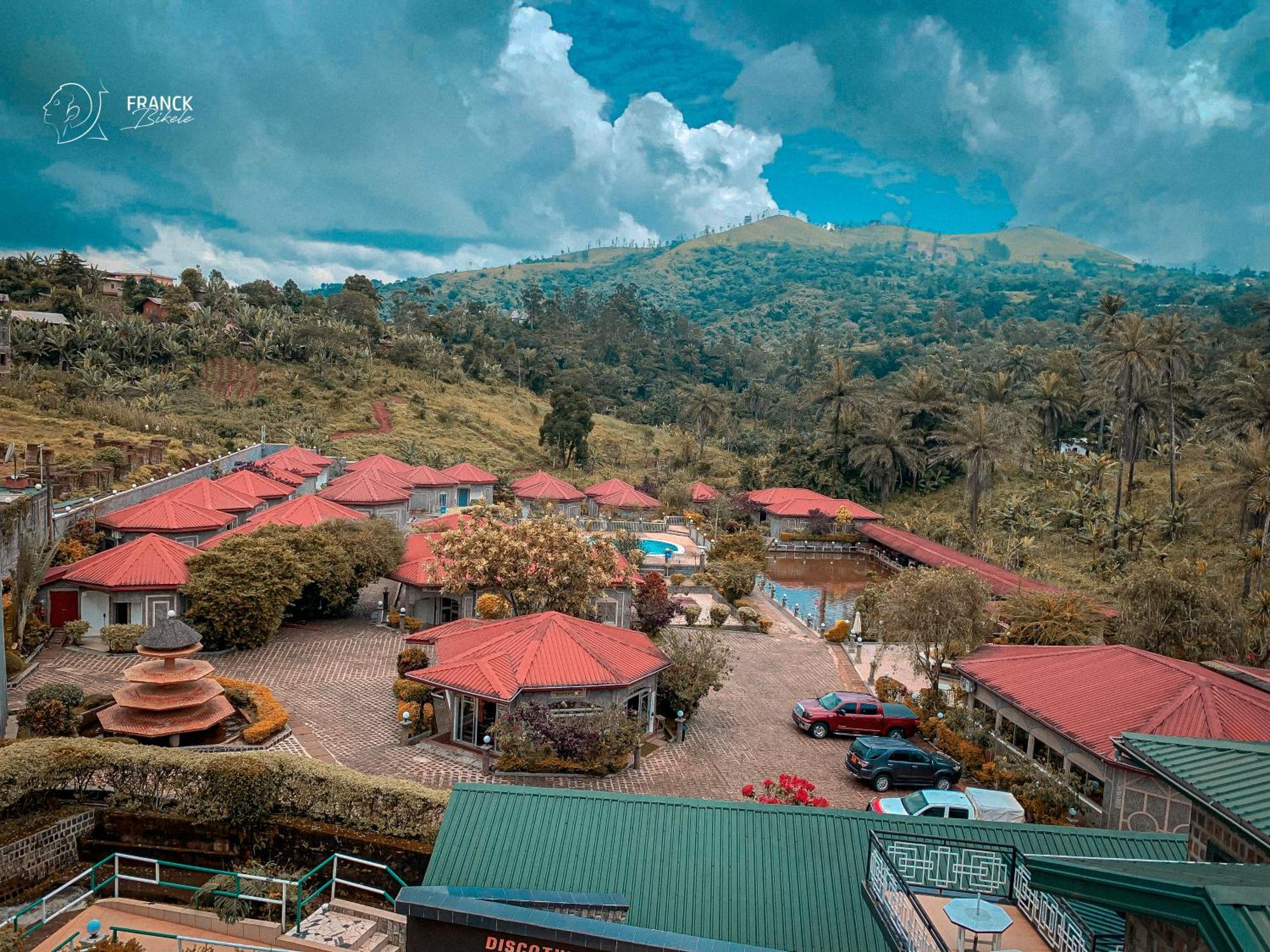 La Vallee De Bana エクステリア 写真